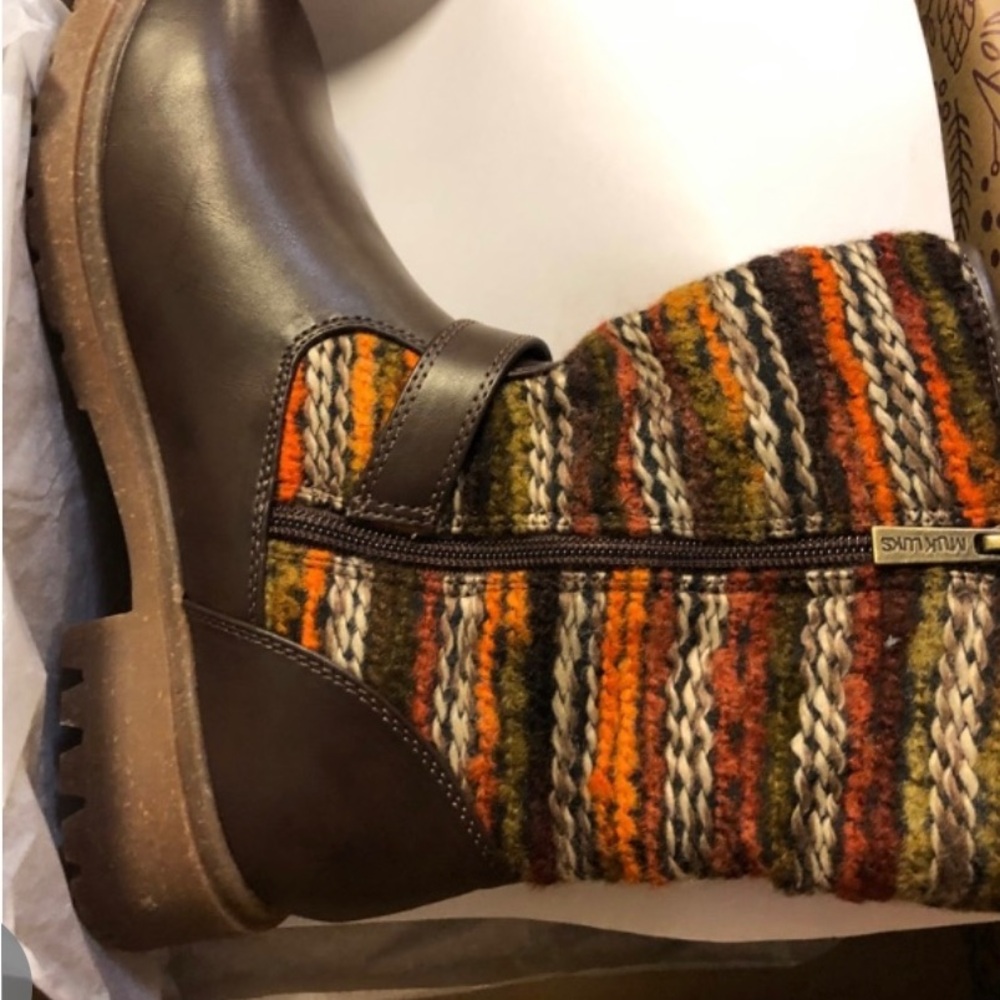 NWT MUK LUKS Women's Scarlett Sasha Fashion Boot size 7.5 - Picture 4 of 5